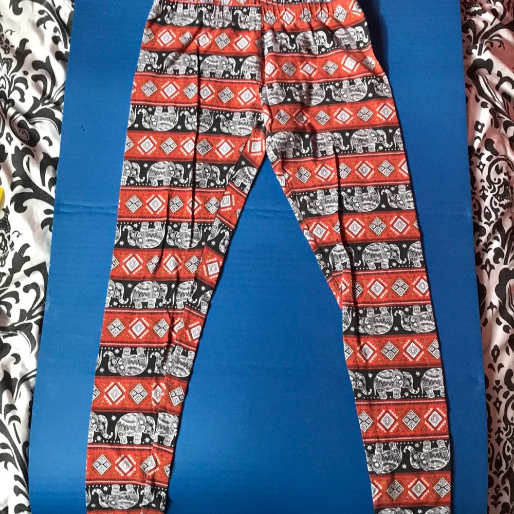 Elephant print leggings